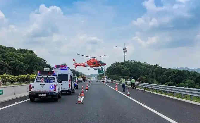 南海区高速公路汽车救援案例